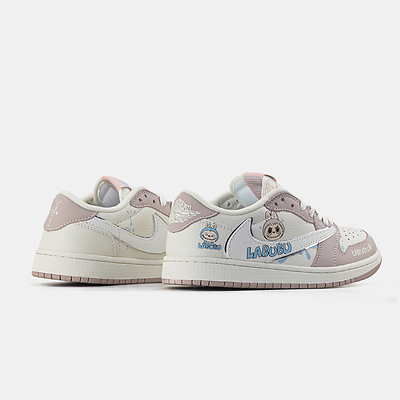 Jordan 1 Retro Low x Travis Scott x Labubu Pink (Розовый) - фото 3 