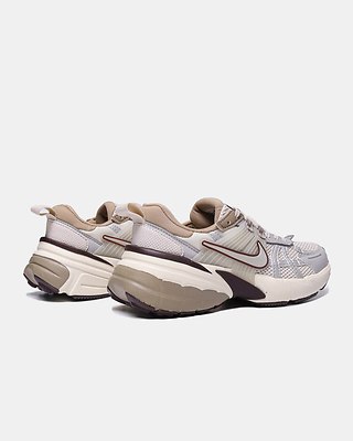 Nike V2K Run Light Orewood Brown Beige FD0736-103 (Бежевый) - фото 5 