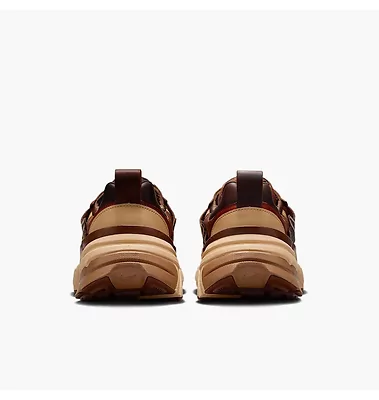 Nike V2K Run Lt British Tan (Коричневый) - фото 5 