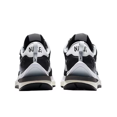 Nike Vaporwaffle Sacai Black White CV1363-001 (Белый) - фото 4 