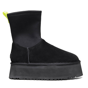 UGG Classic Dipper Boot Black