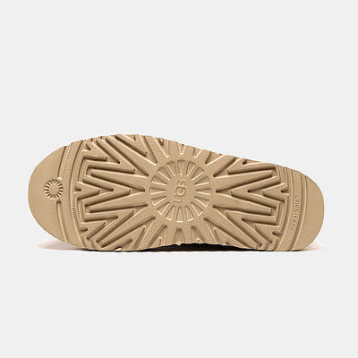 UGG Classic Dipper Boot Sand (Бежевый) - фото 6 